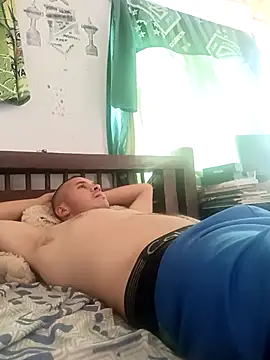 santiii   12 online show from November 28, 5:57 pm