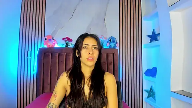 ValkaGrecco online show from November 30, 1:01 pm