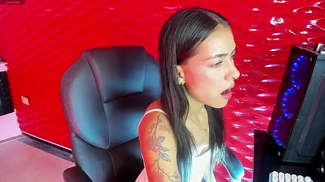 ValkaGrecco online show from January 13, 11:41 pm