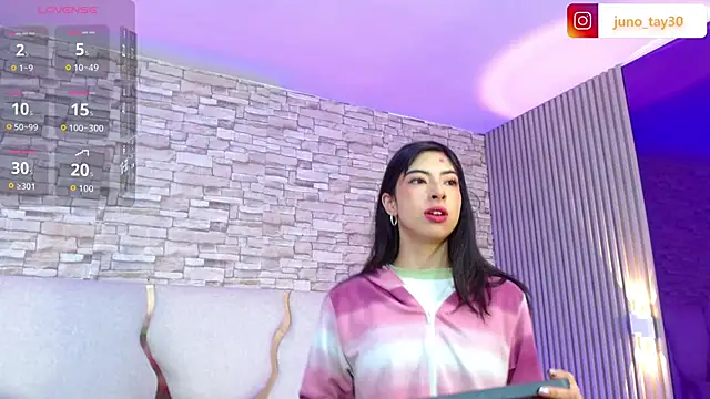 Snapshot of juno_tay chatting on November 12, 11:58 am juno tay online show from November 12, 11:58 am