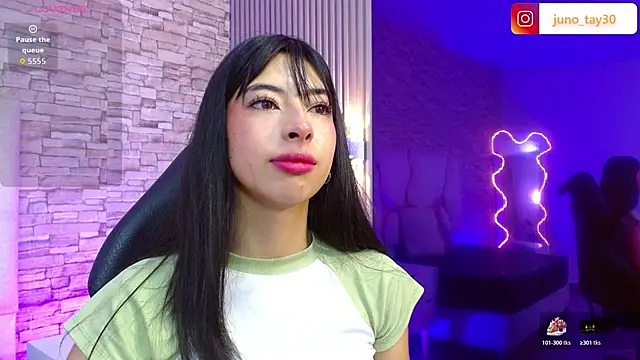 Snapshot of juno_tay chatting on November 20, 11:55 am juno tay online show from November 20, 11:55 am