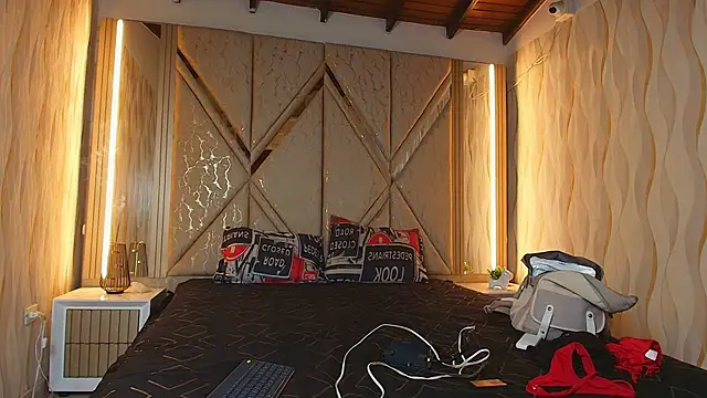 Hotcouple 222 online show from March 31, 7:21 am