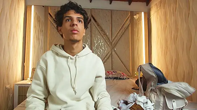 Hotcouple 222 online show from March 15, 7:32 pm