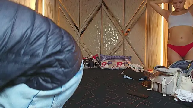 Hotcouple 222 online show from March 12, 7:23 am