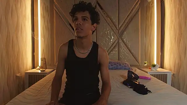 Hotcouple 222 online show from March 20, 7:42 am