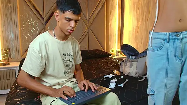 Hotcouple 222 online show from November 23, 7:40 am