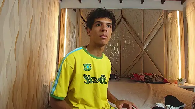 Hotcouple 222 online show from March 18, 7:26 pm