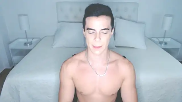 mr hunterx online show from April 15, 1:44 am