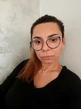 Victoria Vergara online show from September 27, 3:29 pm