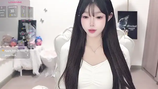 -EEBABY online show from December 1, 9:04 pm