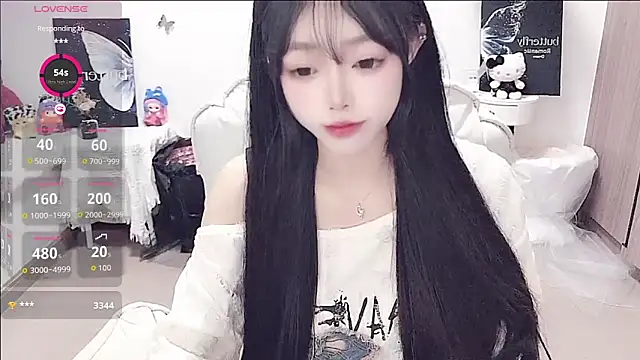 Snapshot of -EEBABY chatting on June 19, 12:55 pm -EEBABY online show from June 19, 12:55 pm
