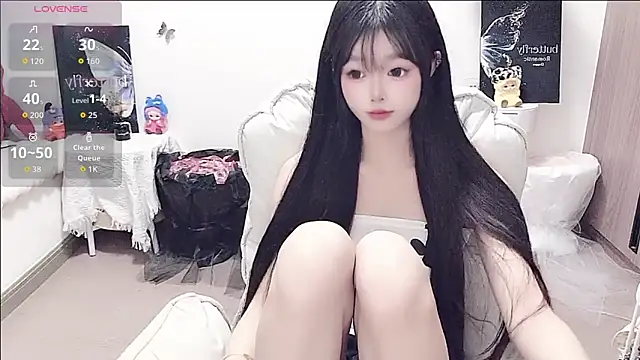 Snapshot of -EEBABY chatting on May 17, 7:47 pm -EEBABY online show from May 17, 7:47 pm