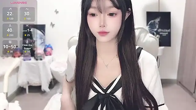 -EEBABY online show from December 3, 9:25 pm