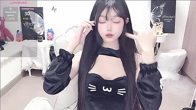 Snapshot of -EEBABY chatting on May 11, 5:43 pm -EEBABY online show from May 11, 5:43 pm