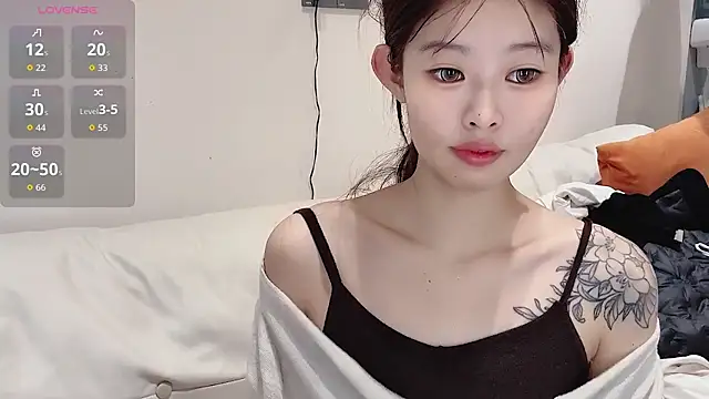 A-Sweet-168-M online show from October 15, 1:04 am