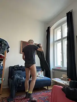 SexyLeon8 online show from April 11, 5:48 am