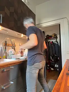 SexyLeon8 online show from March 19, 3:45 pm