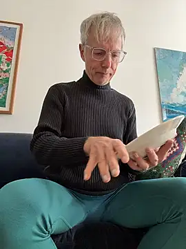 SexyLeon8 online show from January 8, 9:59 am