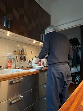 SexyLeon8 online show from January 19, 7:34 am