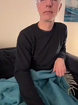 SexyLeon8 online show from March 10, 5:22 am