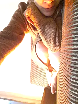 Snapshot of babe_jasmine chatting on November 29, 11:10 am babe jasmine online show from November 29, 11:10 am