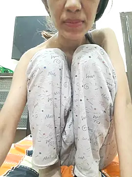 Snapshot of babe_jasmine chatting on November 7, 12:10 pm babe jasmine online show from November 7, 12:10 pm