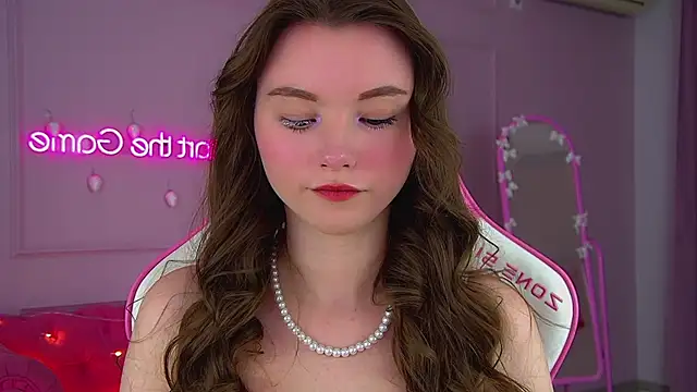 KeiraAsti online show from December 22, 6:08 pm