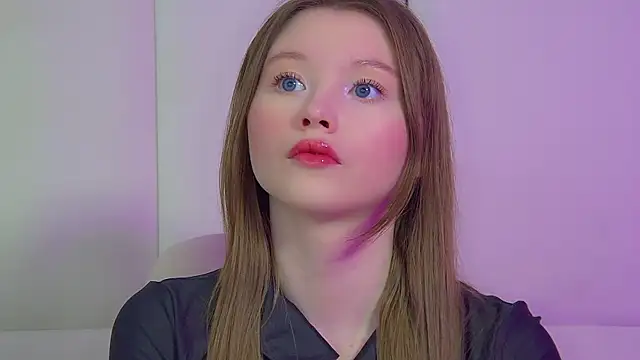 Snapshot of KeiraAsti chatting on May 12, 6:47 pm KeiraAsti online show from May 12, 6:47 pm