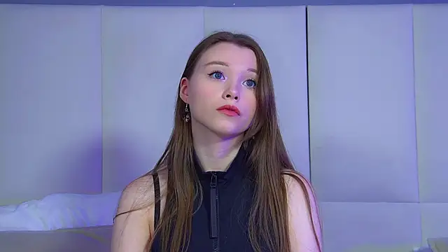 KeiraAsti online show from March 22, 6:04 am