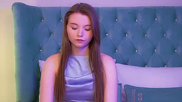 KeiraAsti online show from February 16, 6:06 pm