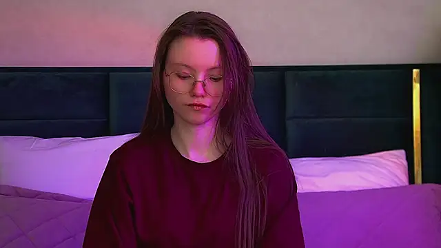 KeiraAsti online show from February 5, 7:32 pm