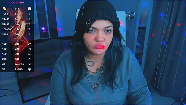 MaryHarrys online show from November 13, 11:30 pm