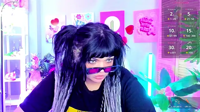 MaryHarrys online show from April 15, 11:16 am