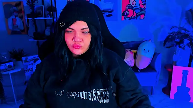 MaryHarrys online show from November 8, 2:15 am