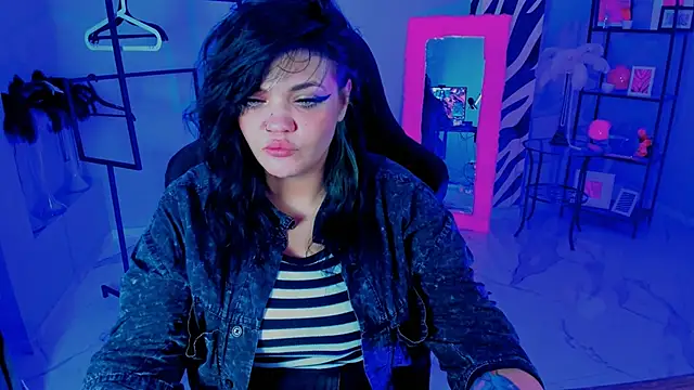 MaryHarrys online show from October 21, 8:19 pm