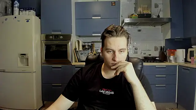 romiosabrino online show from February 11, 1:11 pm