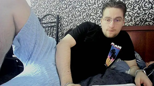 romiosabrino online show from March 26, 9:24 pm