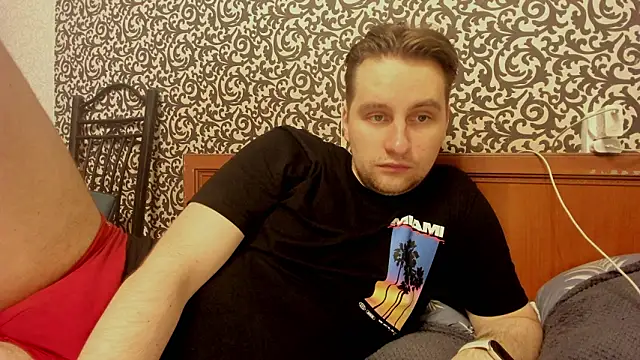 romiosabrino online show from March 24, 5:24 pm
