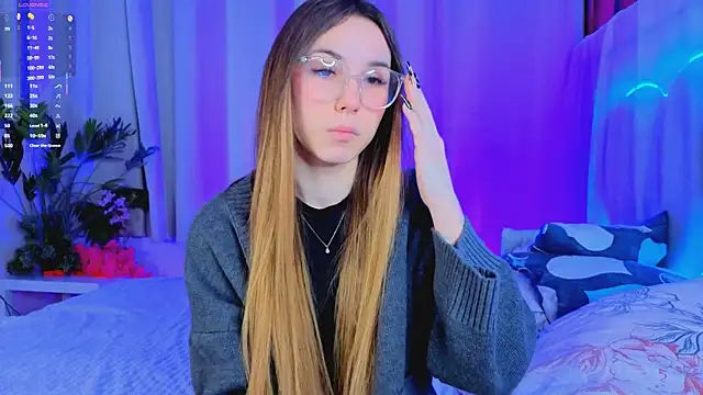 -CindyLou online show from November 29, 5:29 am