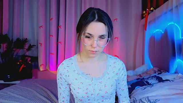 -CindyLou online show from January 7, 5:34 am