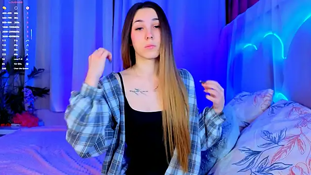 -CindyLou online show from December 16, 5:44 am