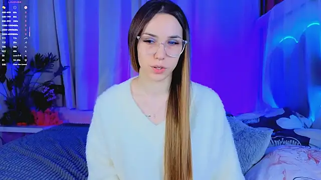 -CindyLou online show from November 23, 5:17 am