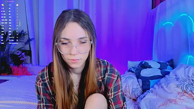 -CindyLou online show from November 30, 5:30 am