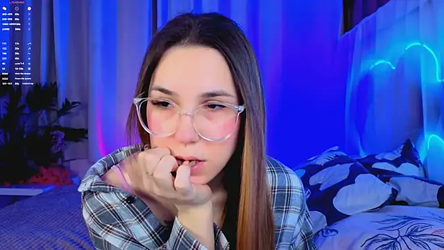 -CindyLou online show from December 23, 5:29 am