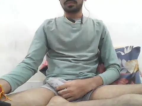 Cuteeeboy23 online show from November 11, 7:52 pm