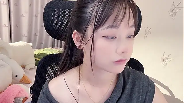 puppy-999 online show from May 21, 12:13 pm