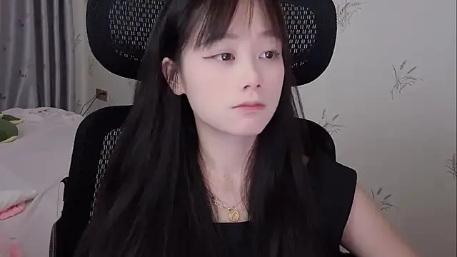 puppy-999 online show from May 26, 12:58 pm