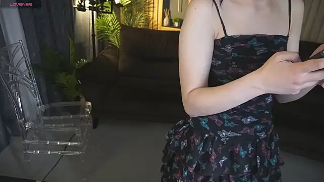 LiviaShy online show from April 15, 7:40 pm