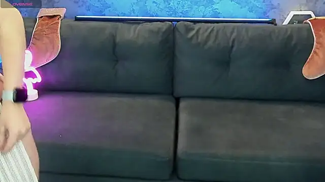 LiviaShy online show from January 6, 8:02 pm