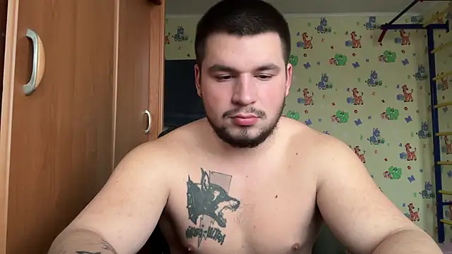 chiraq1945 online show from December 23, 7:18 am